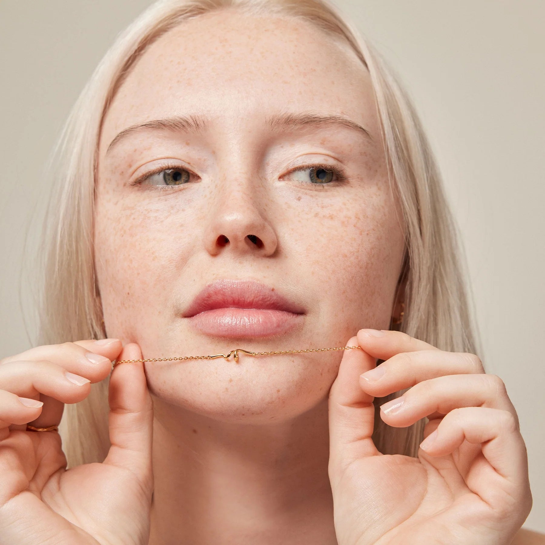 Enamel Twist halskæde forgyldt