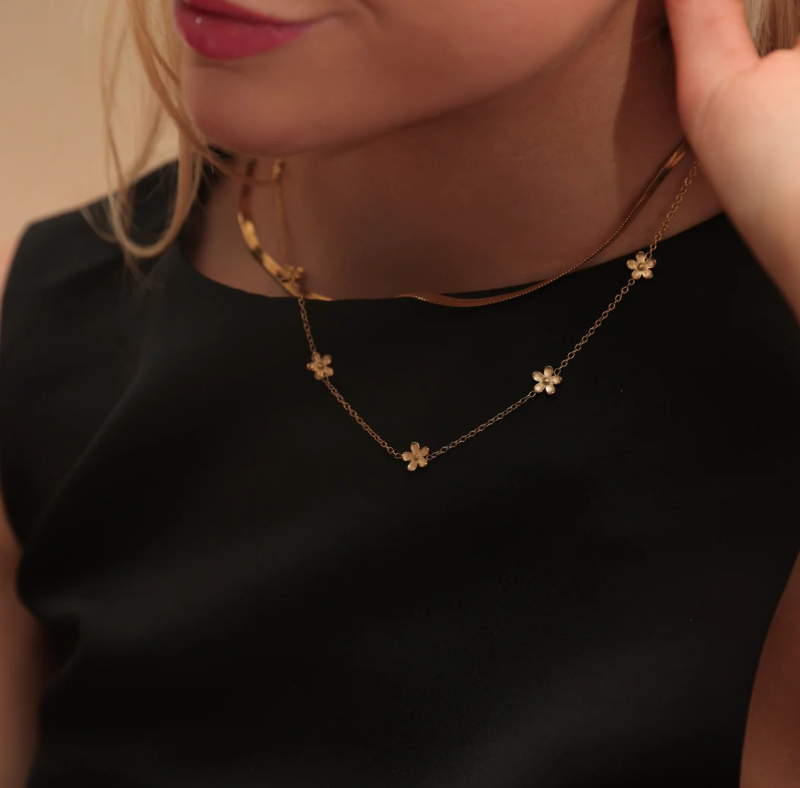 Sistie 2ND forgyldt stål halskæde Camellia