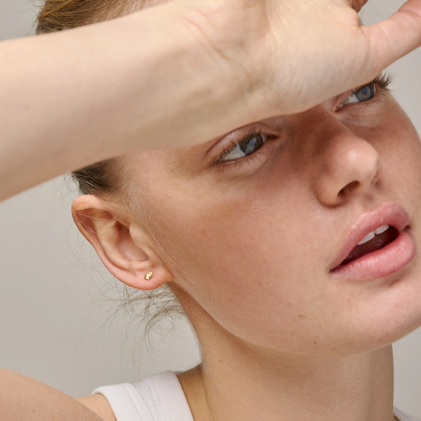 Mini Sunshine, ØRESTIKKER